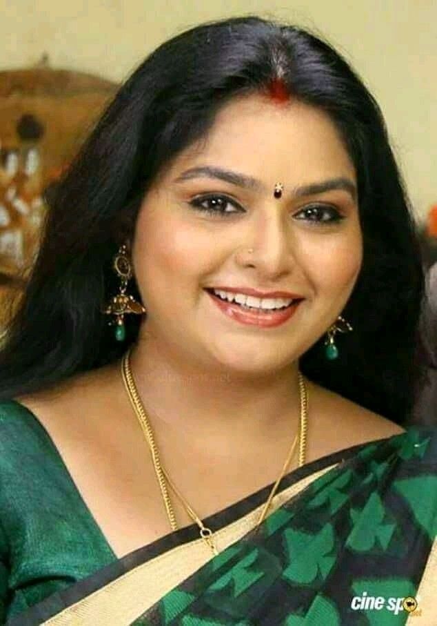 kerala aunty girl