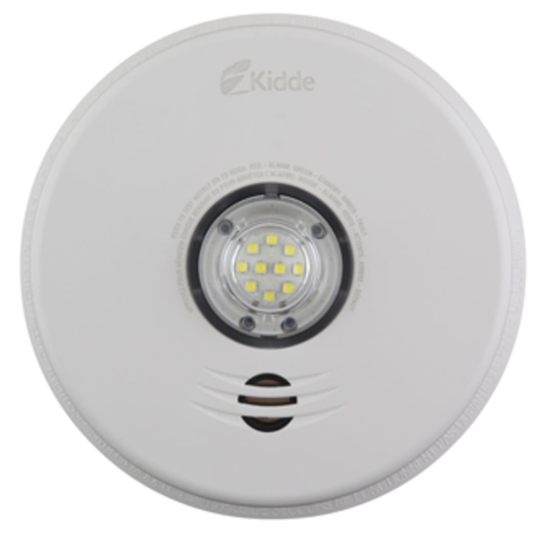 kidde smoke detector flashes red