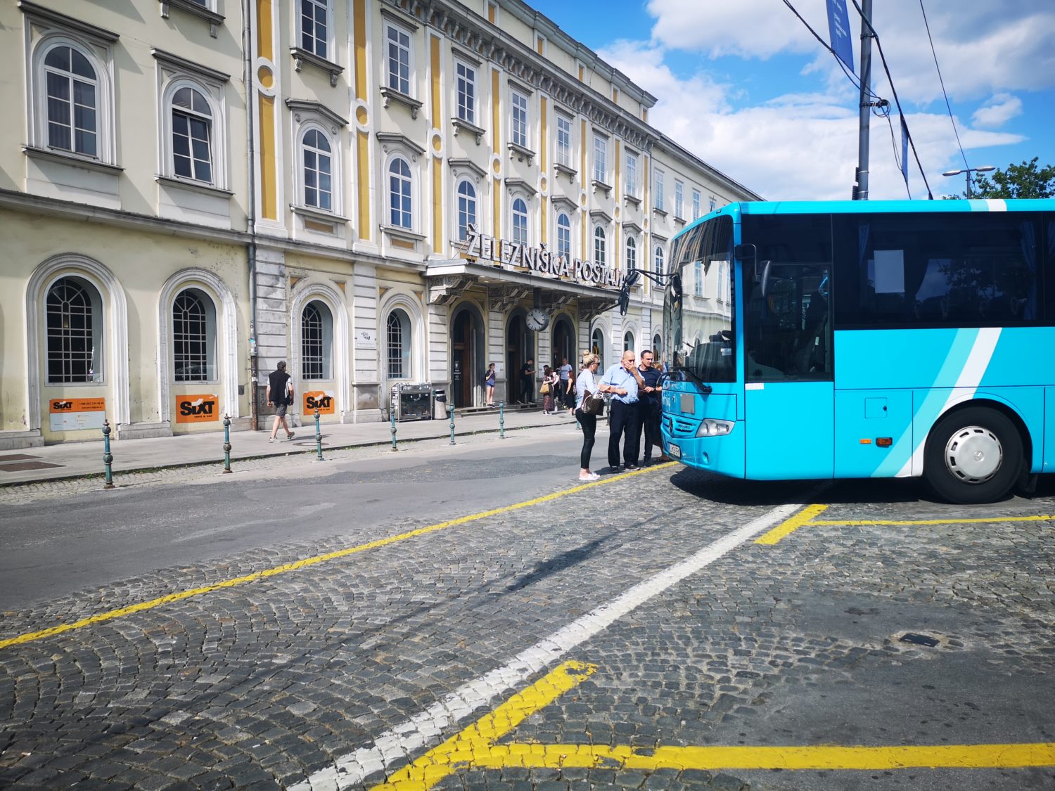 ljubljana postojna bus