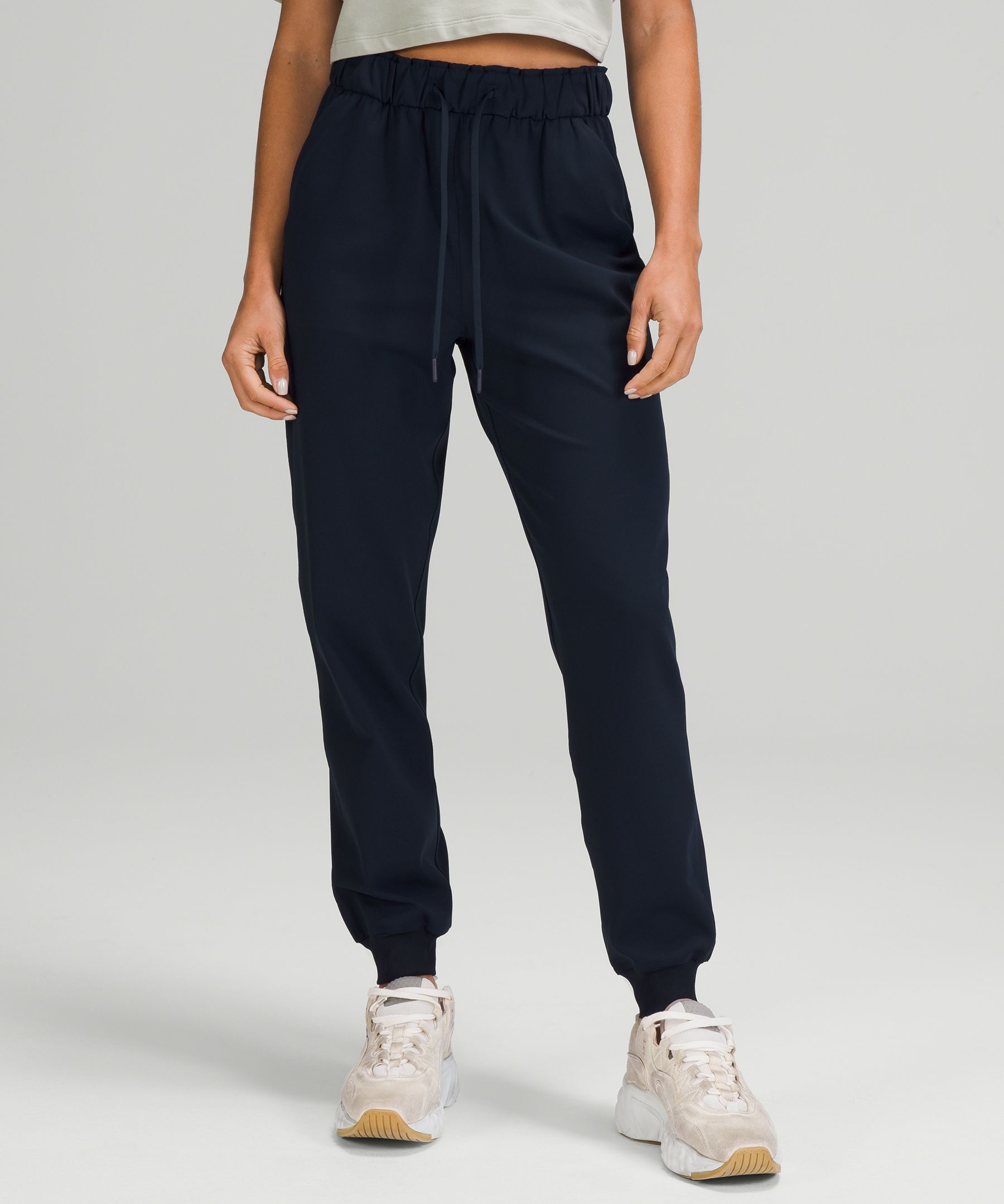 lululemon jogger pants