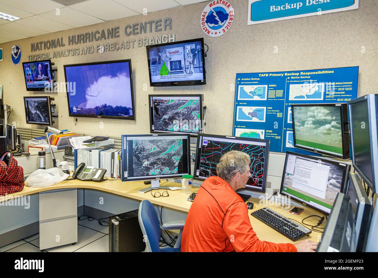 miami national hurricane center