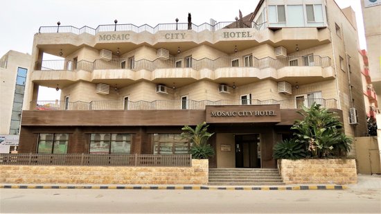 mosaic hotel madaba