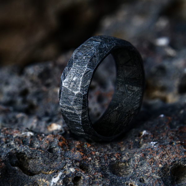 muonionalusta meteorite ring