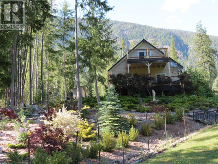 nakusp real estate