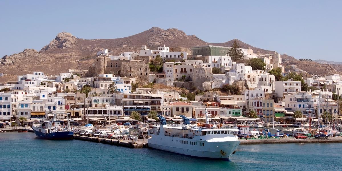 naxos ferry port