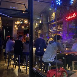 near bars near me