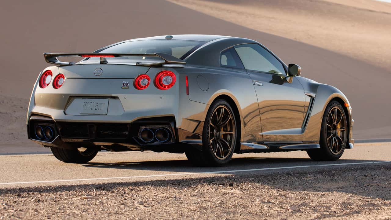 nissan gtr car sales