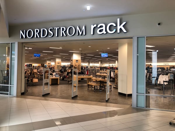 nordstrom rack hours