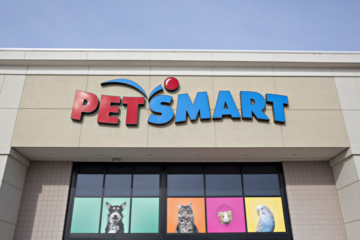 petsmart store hours