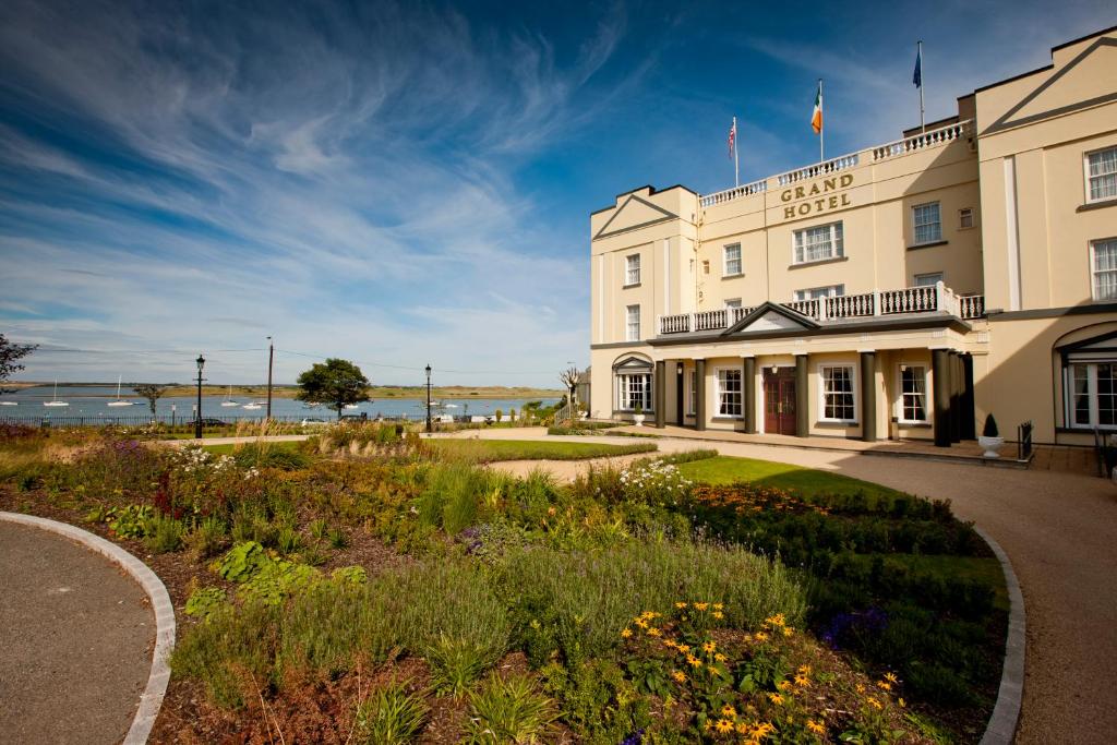 places to stay in malahide