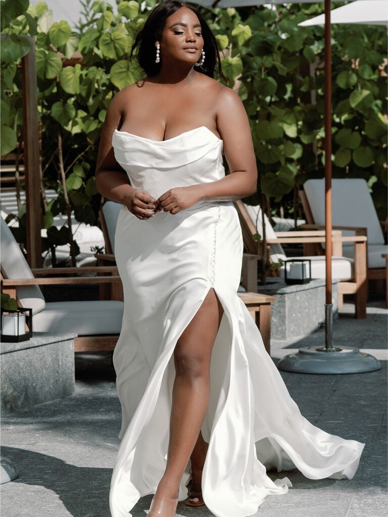 plus size beach wedding dresses