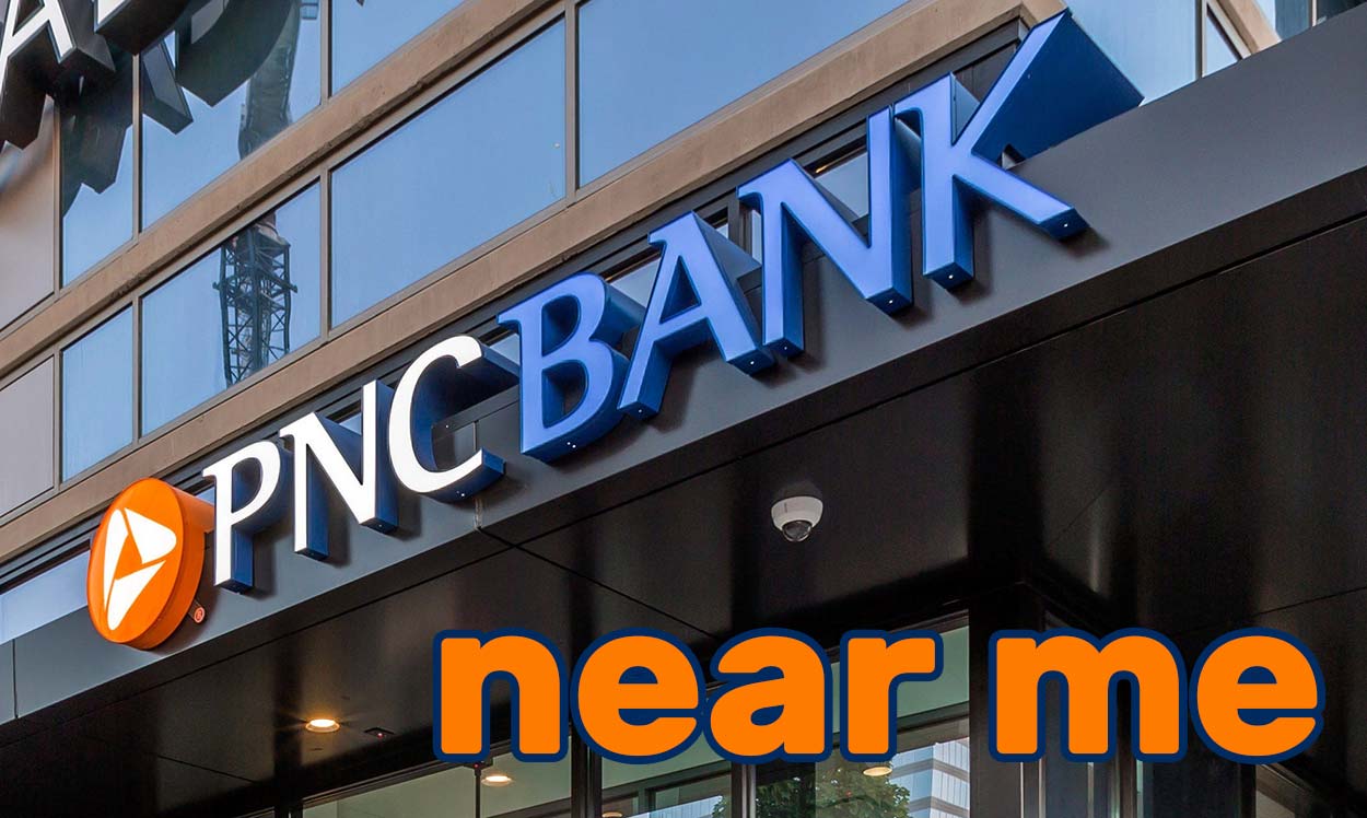 pnc hours today near me