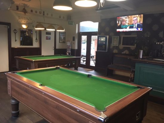 pool table pubs near me