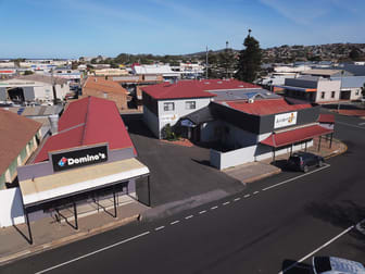 port lincoln dominos