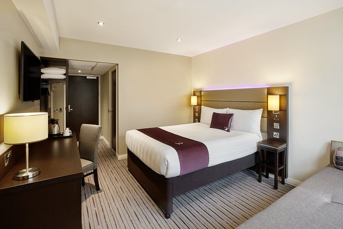 premier inn london kew bridge hotel