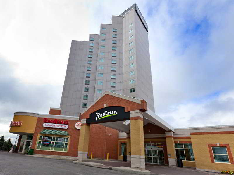 radisson niagara falls parking