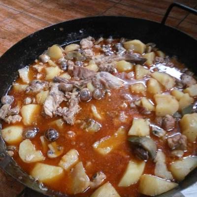 rancho de patatas con costilla y arroz