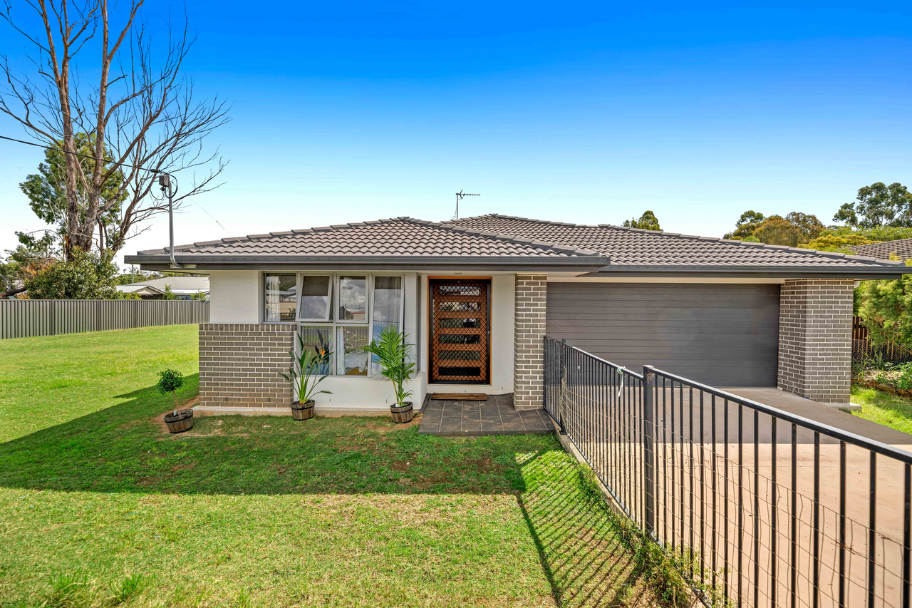 rentals in oakey