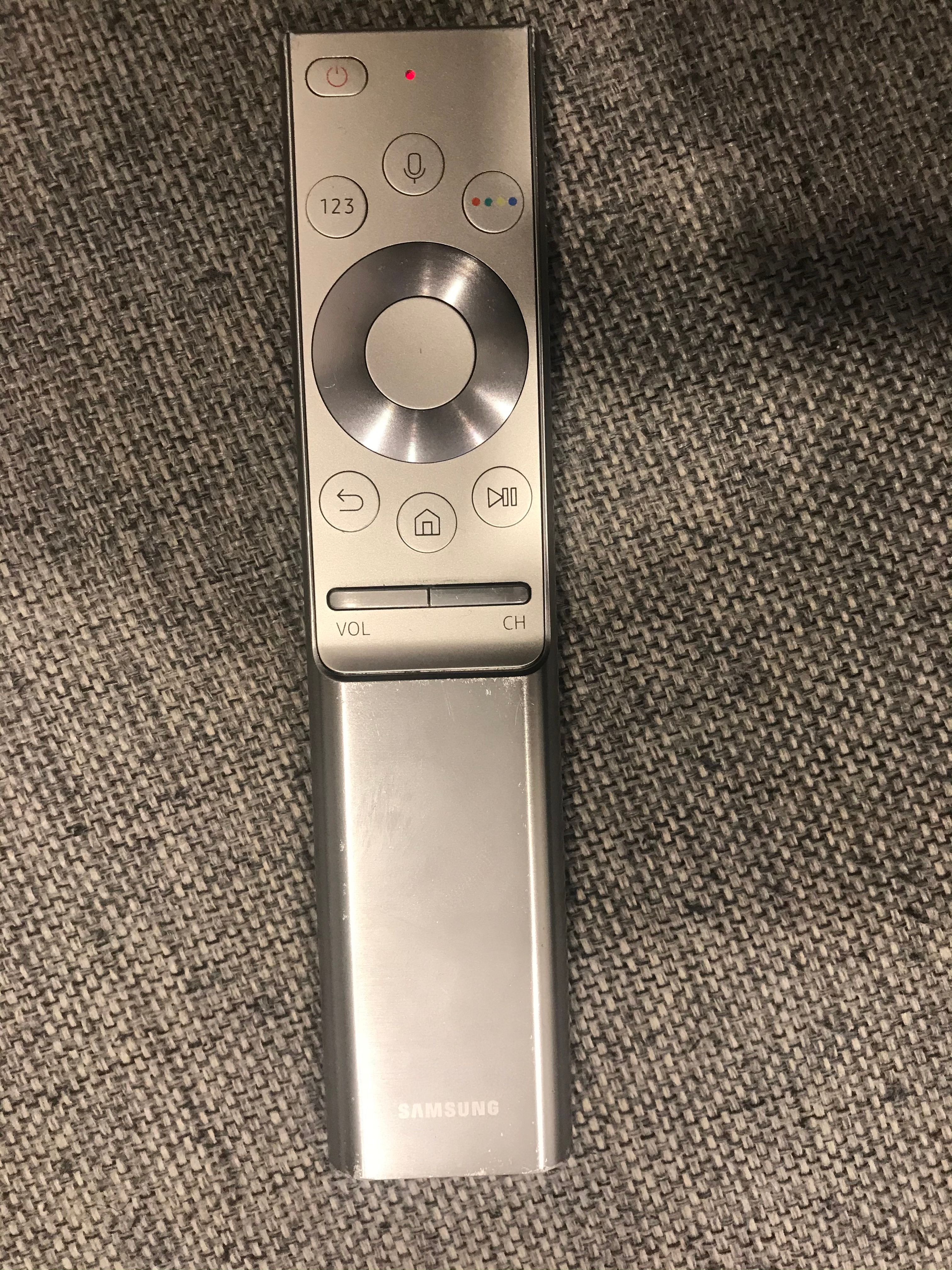 samsung tv remote blinks red