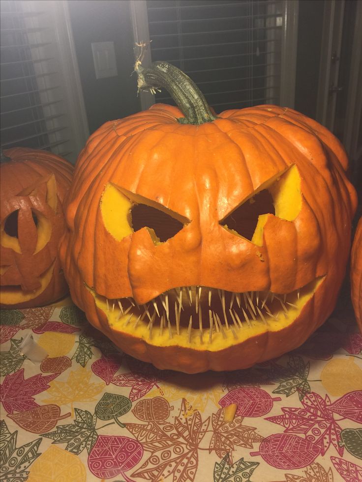 scary pumpkin carving designs