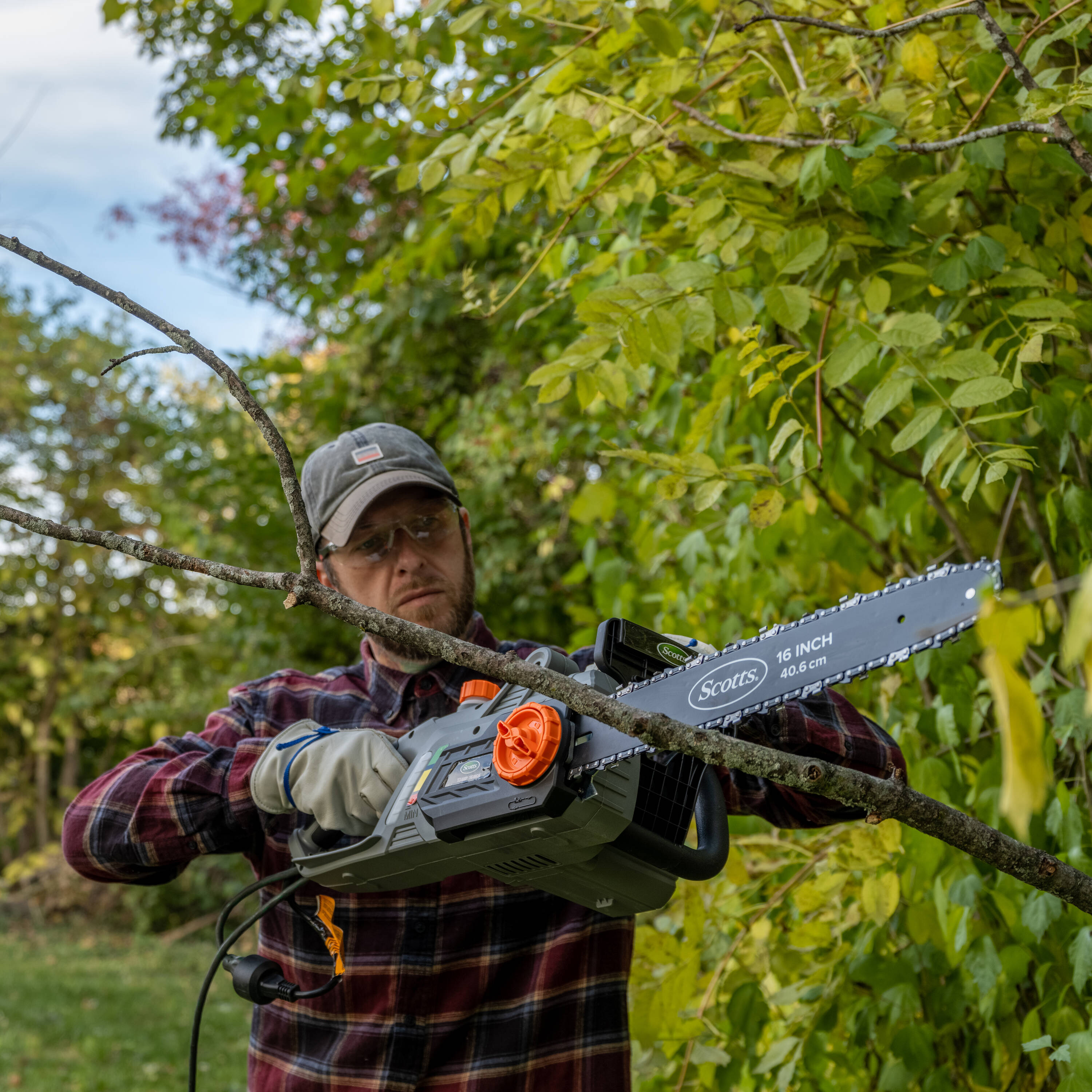 scotts cordless chainsaw