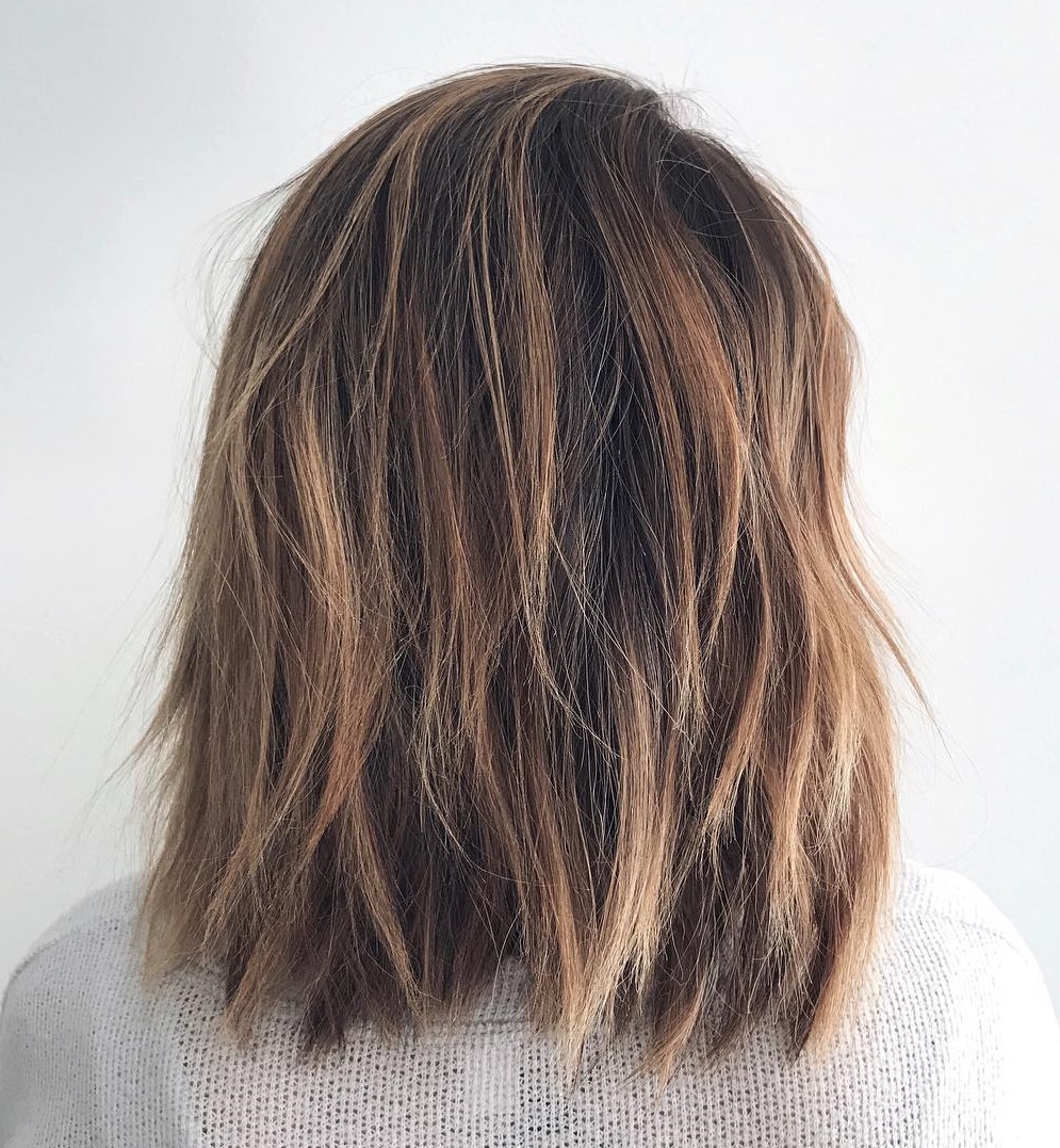 shoulder length hair with layers