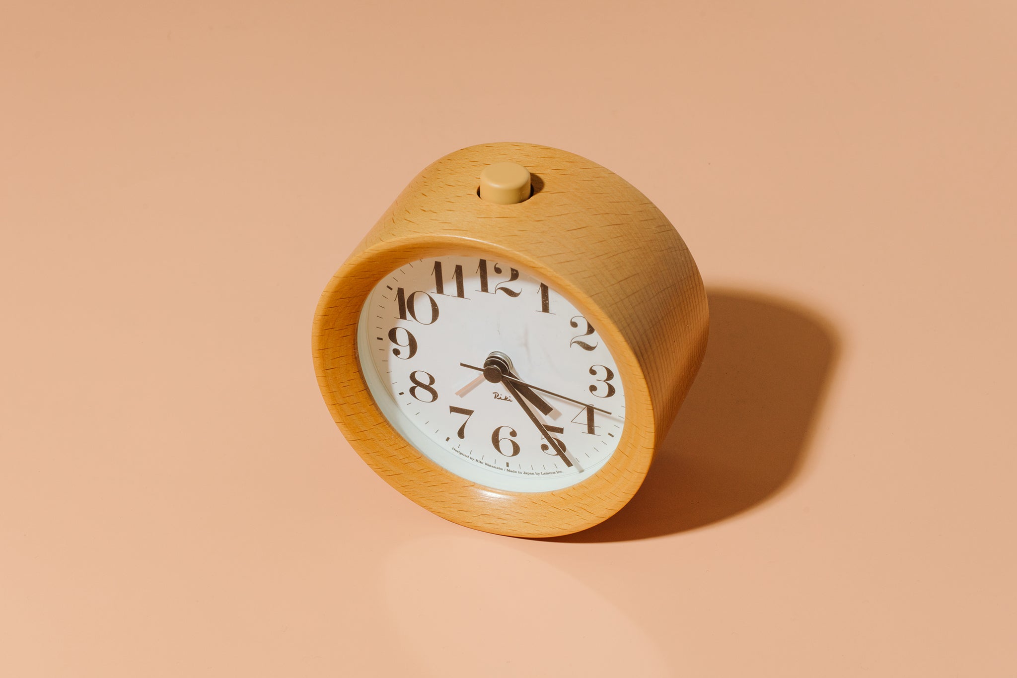 silent analog alarm clock