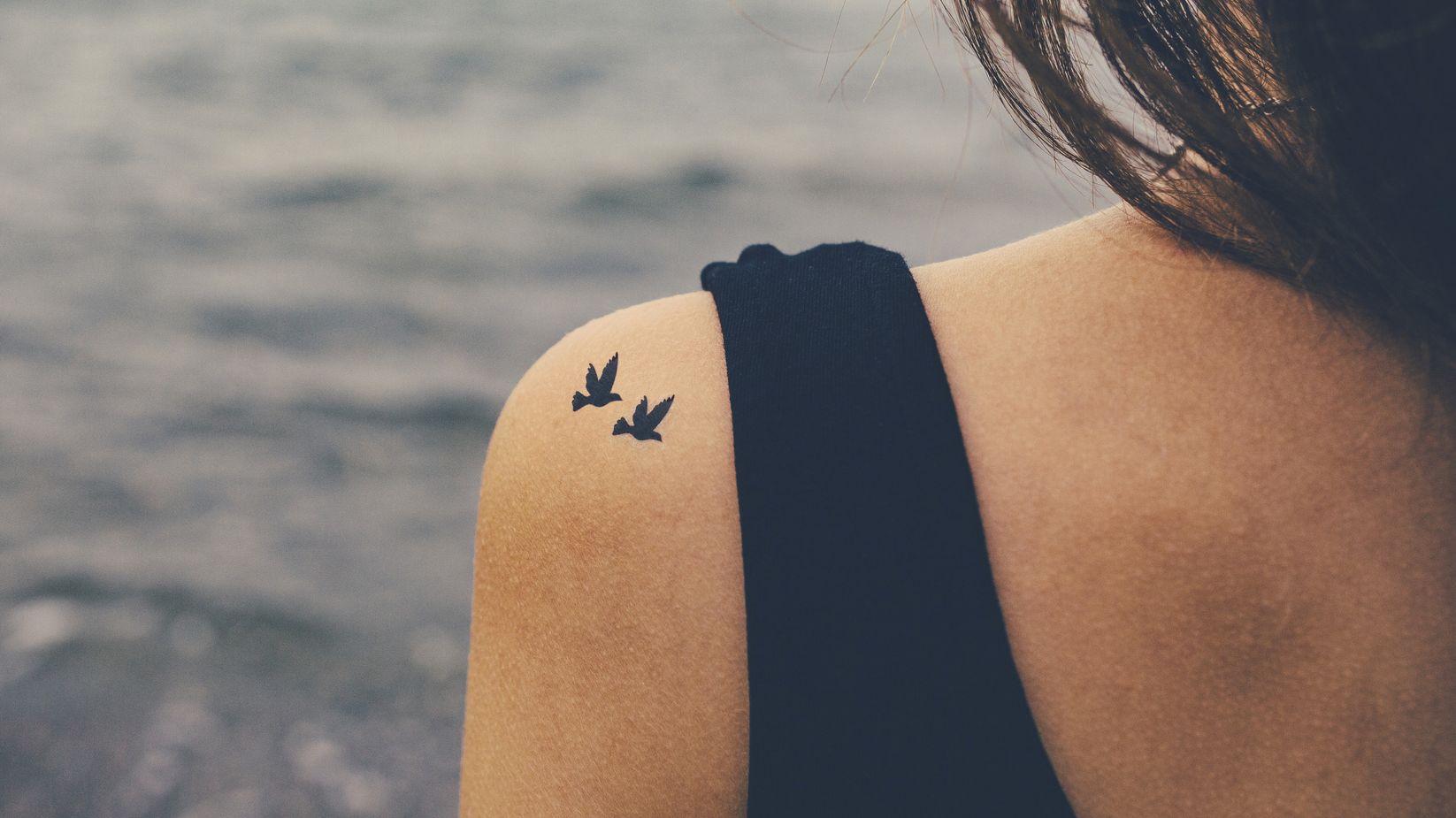 tatouage oiseau simple