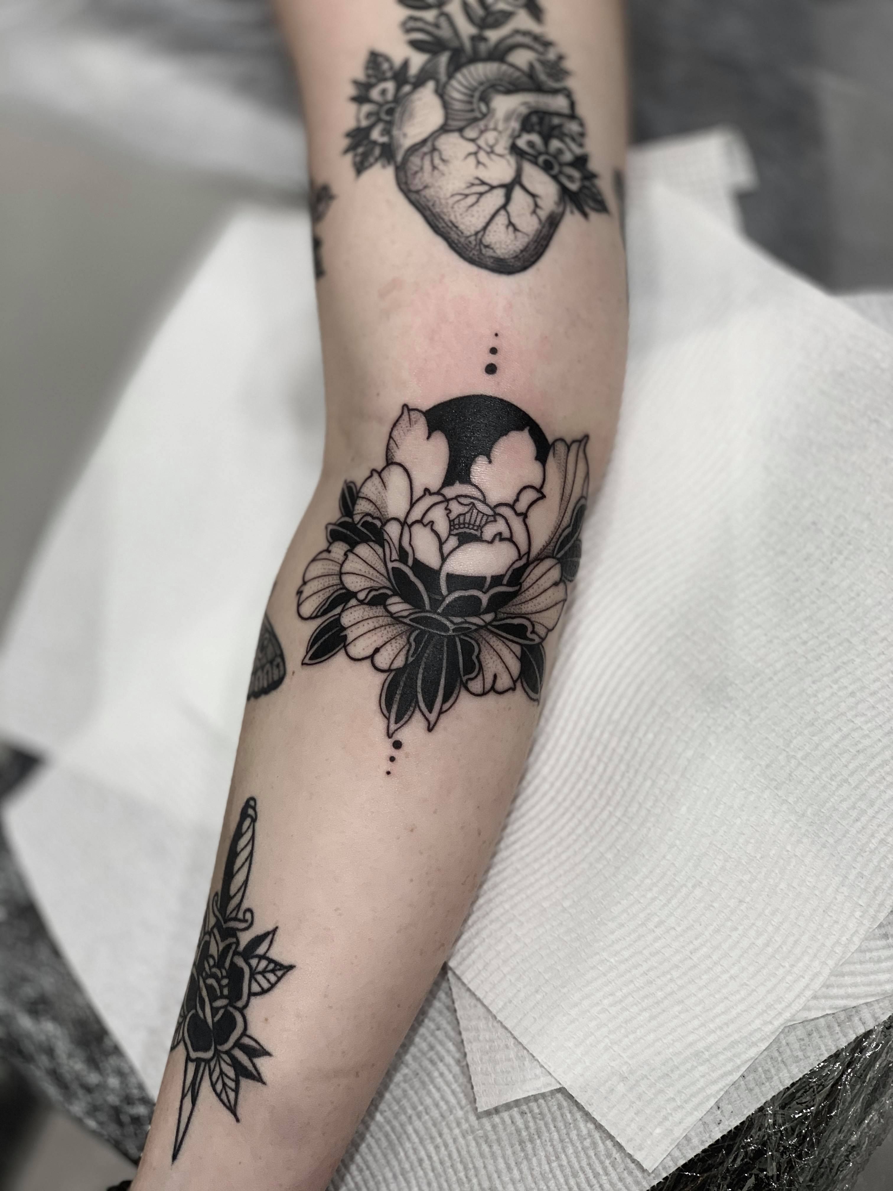 tattoo black flower