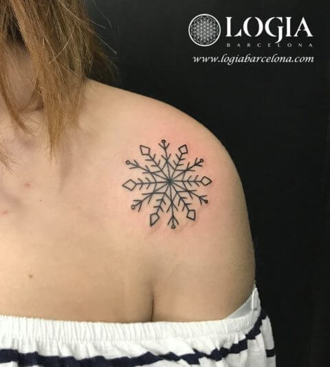 tatuaje copo de nieve