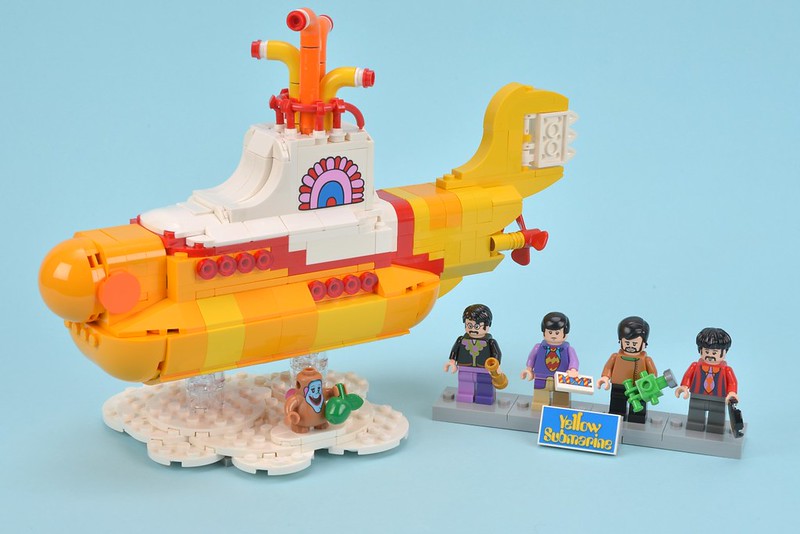 the beatles yellow submarine lego