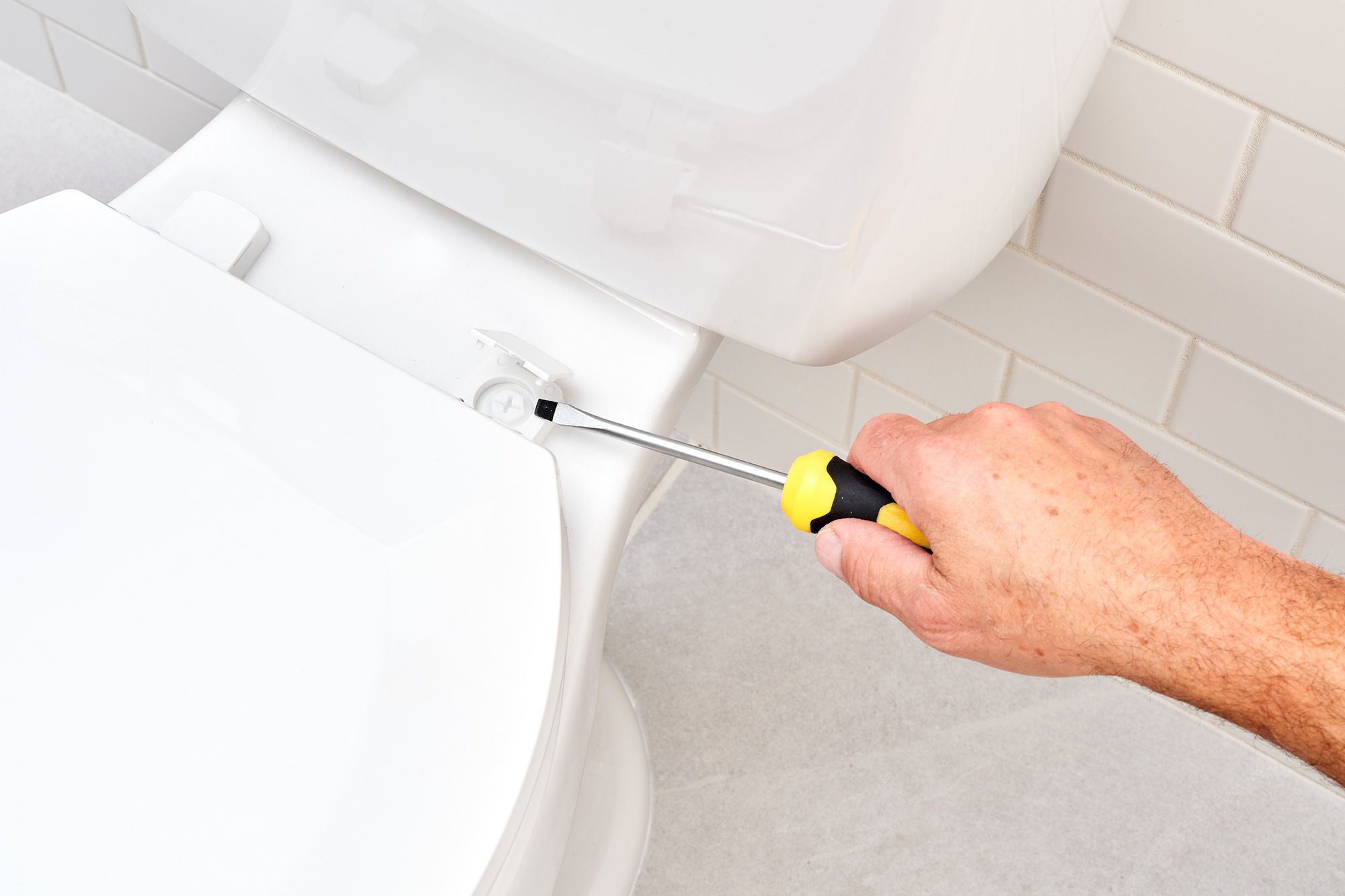 tightening toilet seat