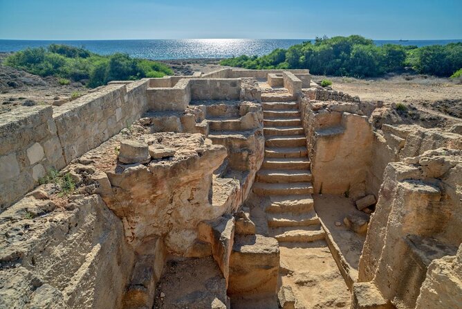 tomb of the kings paphos