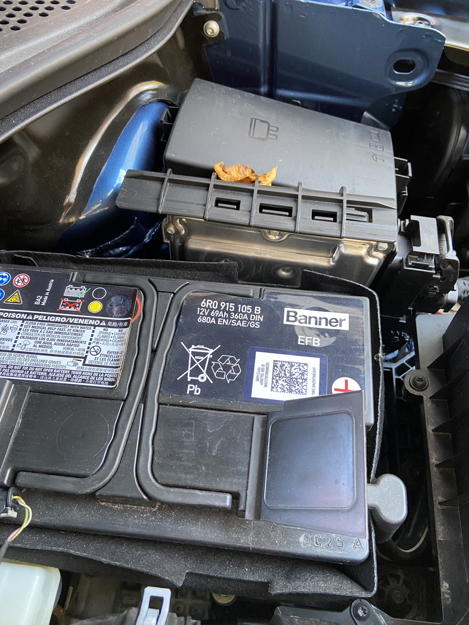 vw tiguan battery