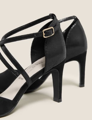 wide fit heeled shoes