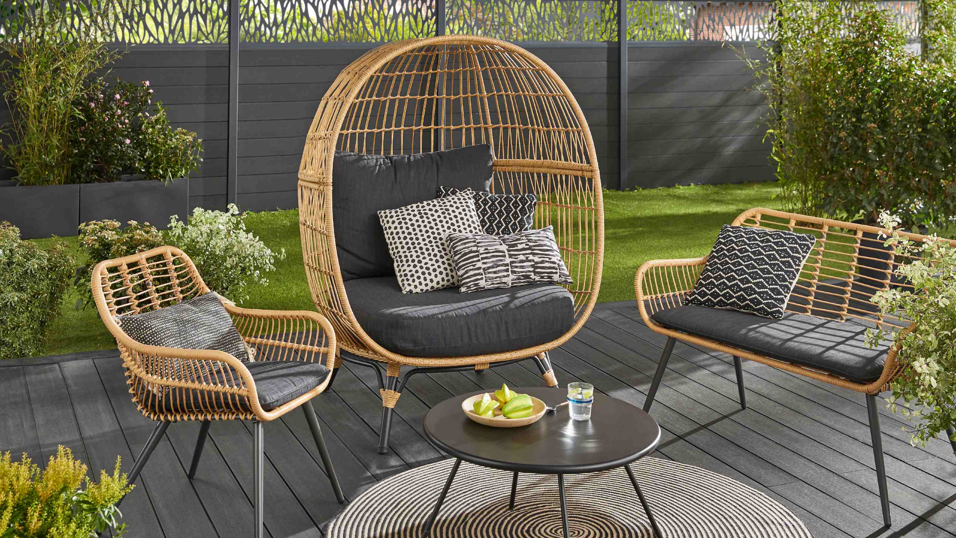 wooden garden furniture b&q